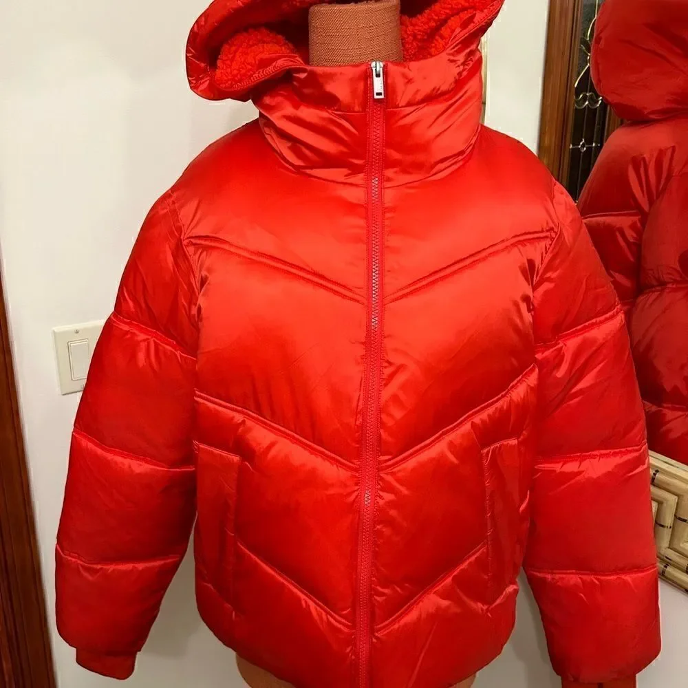 Women’s UGG water, resistant puffer, jacket, size large - Picture 9 of 9